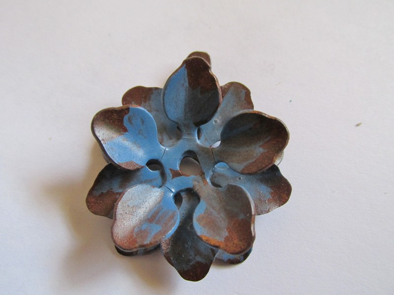 (image for) 3D rustic metal flower pendant Blue #RM1217-6